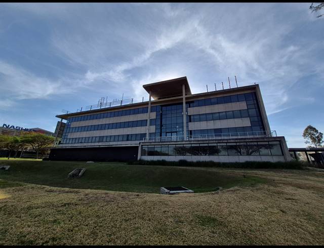 5,204M² OFFICE TO LET IN WOODMEAD